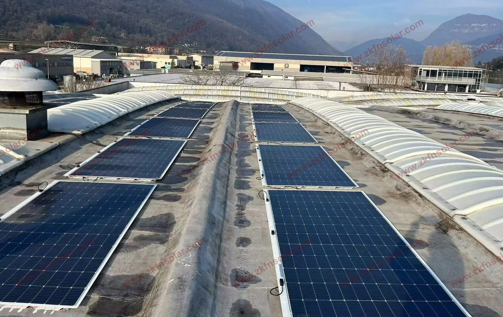 Schweiz Ubersee PV-Projekt